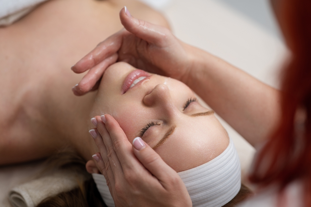 Choosing the Best Facial Near Columbia and Fulton, MD: Skin Type, Anti-Aging Goals, and What to Expect